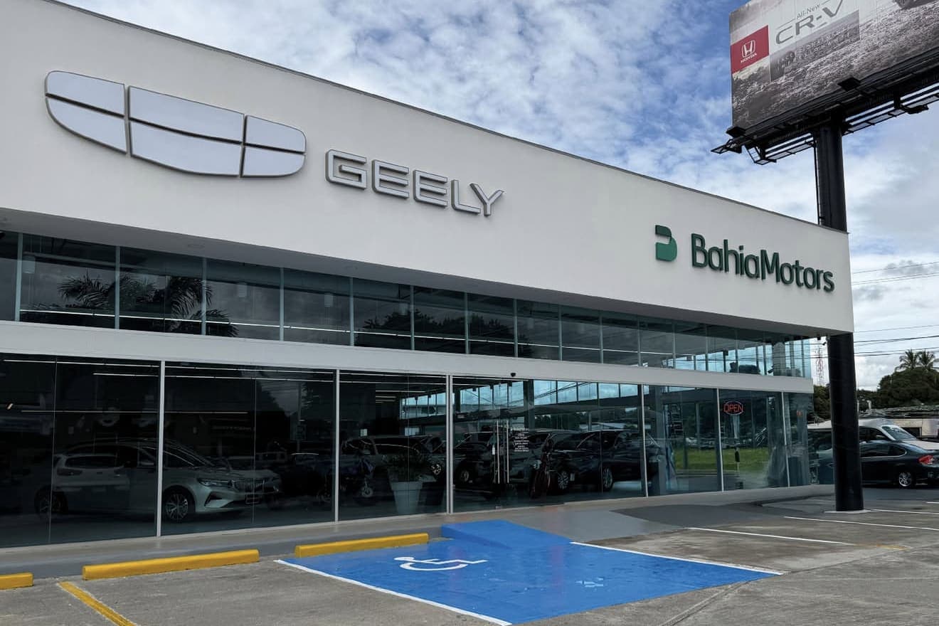 Tienda Honda Motos Panamá sobre la Vía Boquete, David, Chiriquí